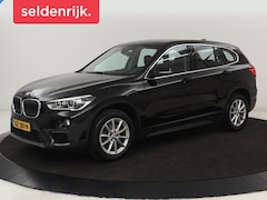 BMW X1 - sDrive18i High Executive | Leder | Trekhaak | Harman/Kardon | Stoelverwarming | Head-Up |