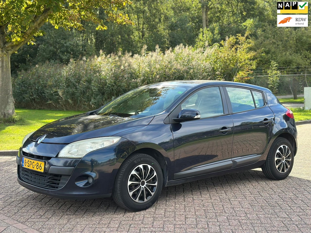 Renault Mégane - 1.6 Expression/AIRCO/ELECRAMEN VOOR/CRUISE - AutoWereld.nl