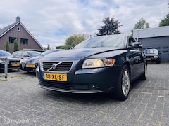 Volvo S40 - 1.8 Momentum LM / Clima / Trekhaak / APK 08-2026