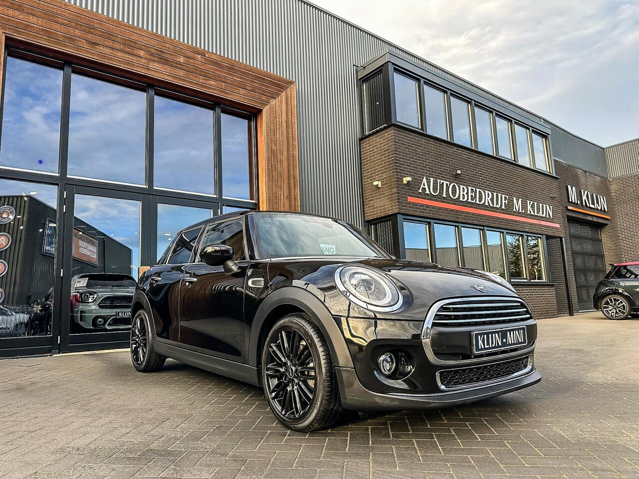 MINI One - Mini 1.5 Chili Aut 102pk/Leer/17"S/Navi/Led/31.000km - AutoWereld.nl