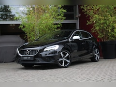 Volvo V40 - 1.5 T3 Polar+ Sport | Achteruitrijcamera | Harman/Kardon audio | Keyless entry