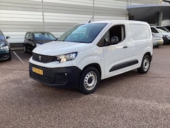 Peugeot e-Partner - 136 L1 50 kWh | 3 Zits | 5, 9% Rente | Navi | | 2 zitplaatsen rechtsvoor | Airco | Alarm k