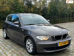 BMW 1-serie - 118i High Executive Zeer netjes airco elektrische ramen cv op afs