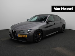 Alfa Romeo Giulia - 2.0T B-Tech | Climate Control | Panoramadak | Stoelverwarming | Stuurverwarming | Lederen