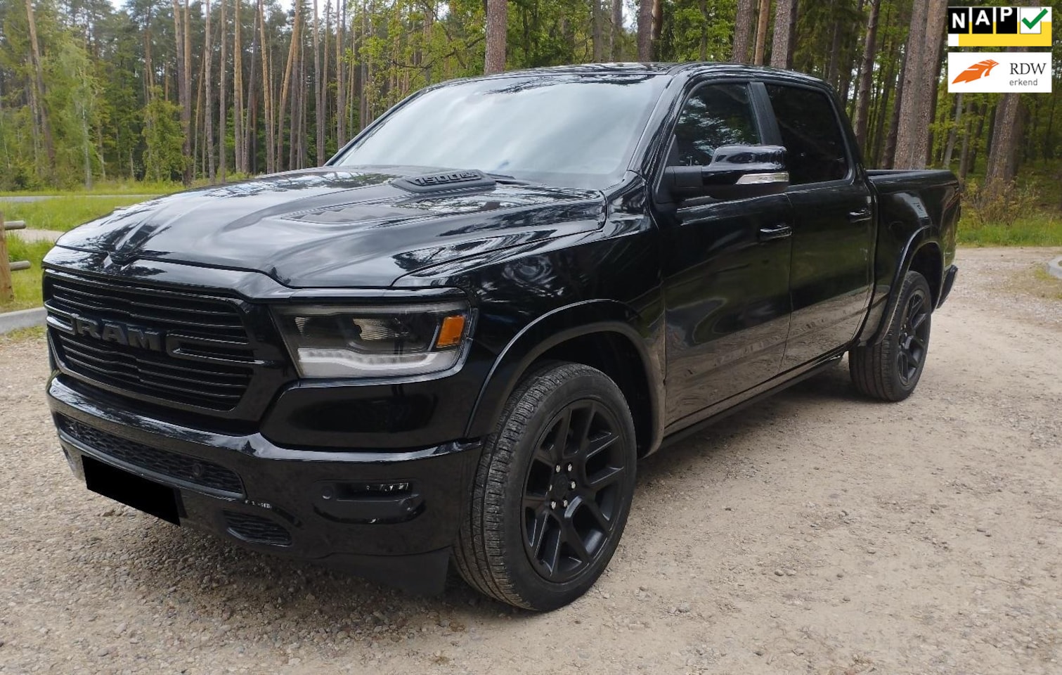 Dodge Ram 1500 - Ram Larami Black Edition 5.7 V8 4x4 Crew Cab LPG onderbouw - AutoWereld.nl