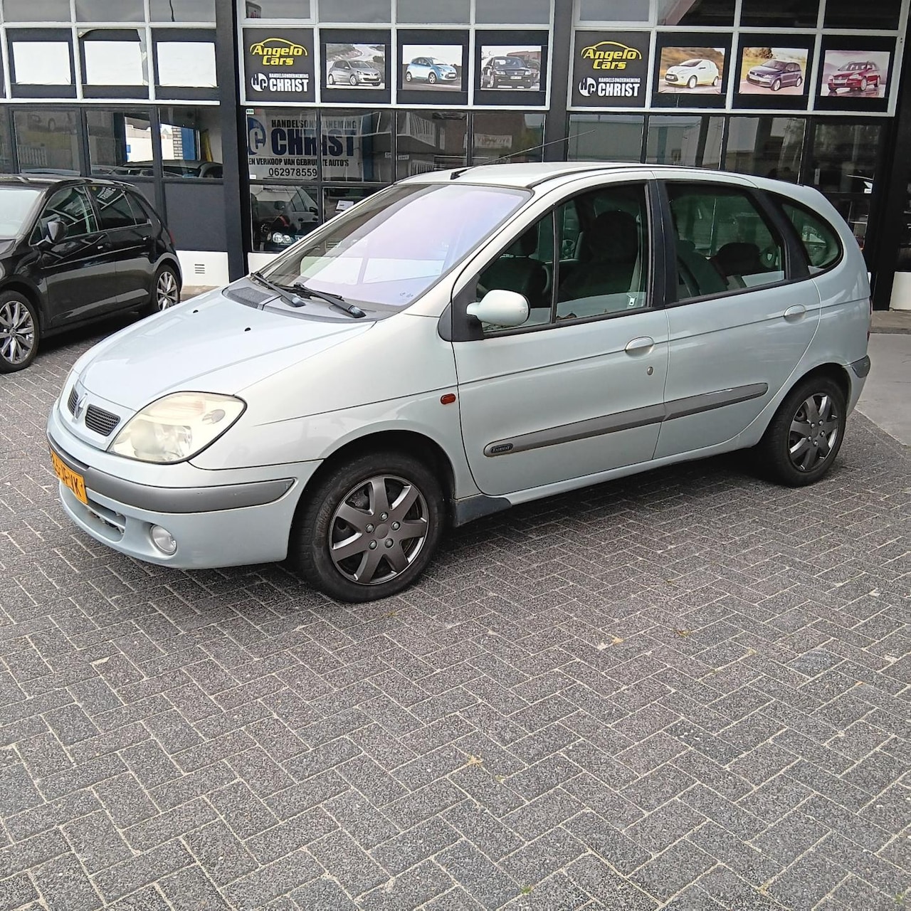 Renault Scénic - 1.8-16V Air 1.8-16V Air - AutoWereld.nl