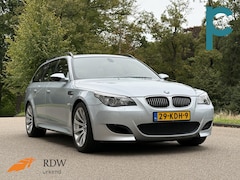 BMW 5-serie Touring - M5 V10 volleder dashboard trekhaak Silverstone II int + ext