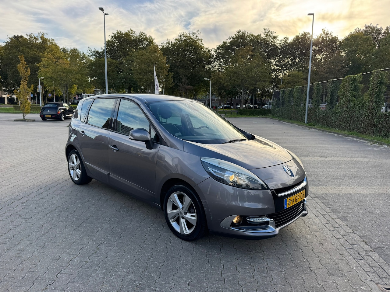 Renault Scénic - 1.6 dCi Dynamique 1.6 dCi Dynamique - AutoWereld.nl