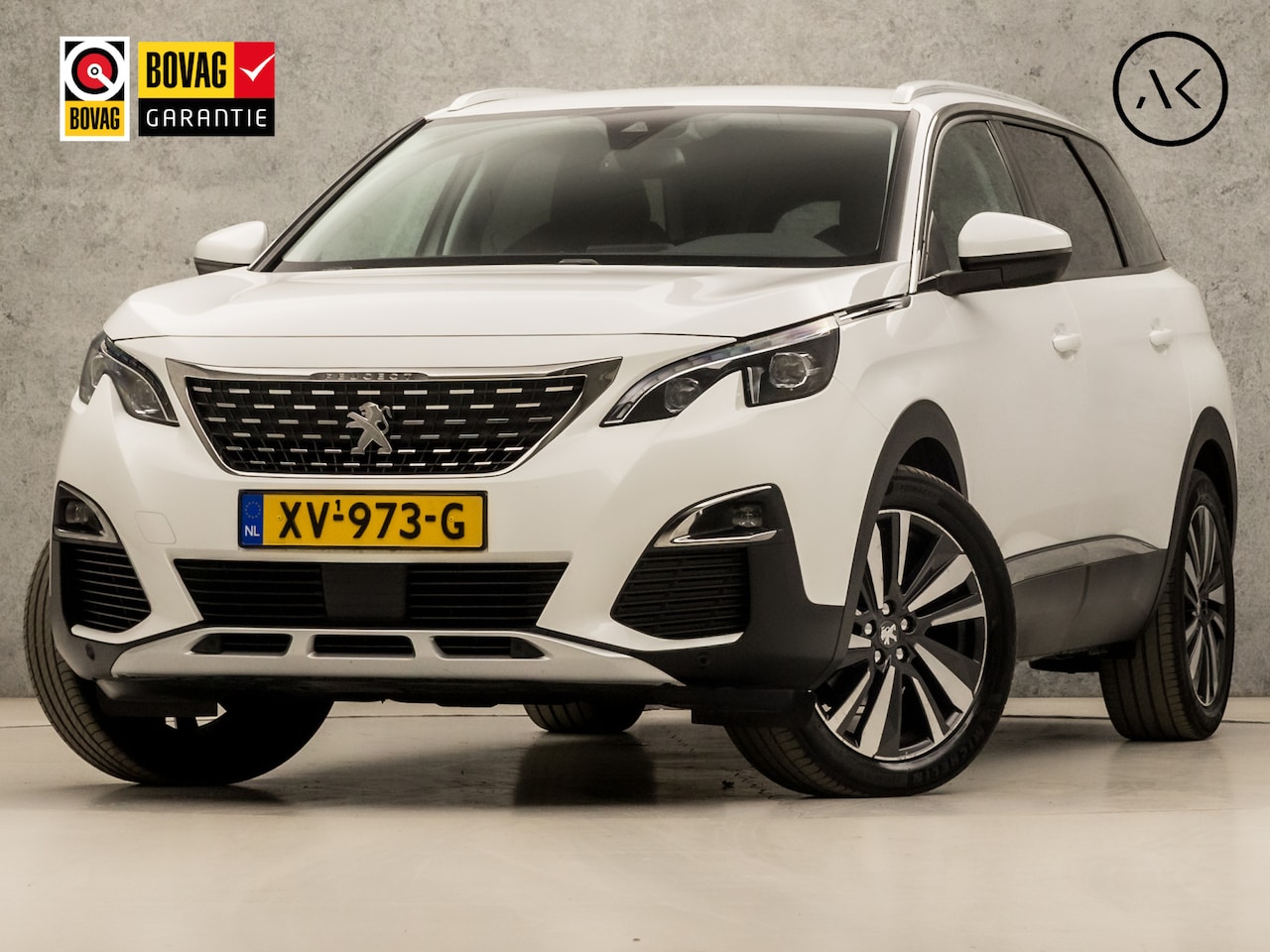 Peugeot 5008 - 1.2 PureTech Allure Sport 7 Persoons Automaat (APPLE CARPLAY, GROOT NAVI, LEDER, LED KOPLA - AutoWereld.nl