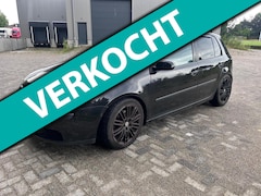 Volkswagen Golf - 1.6 FSI Trendline
