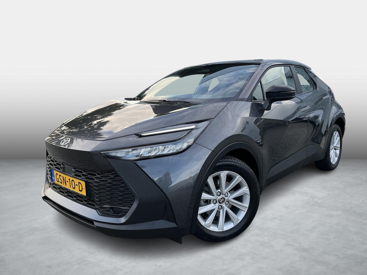 Toyota C-HR - 1.8 Hybrid 140 Active All seasonbanden - AutoWereld.nl