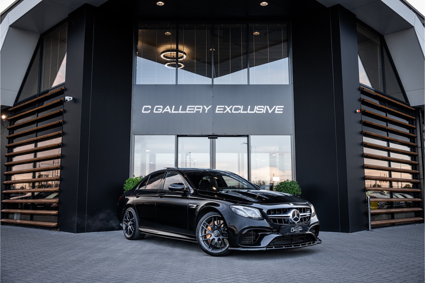 Mercedes-Benz E-klasse - AMG E63 S 4MATIC Premium Plus - Panorama | Keramisch | Schaalstoelen | Carbon - AutoWereld.nl