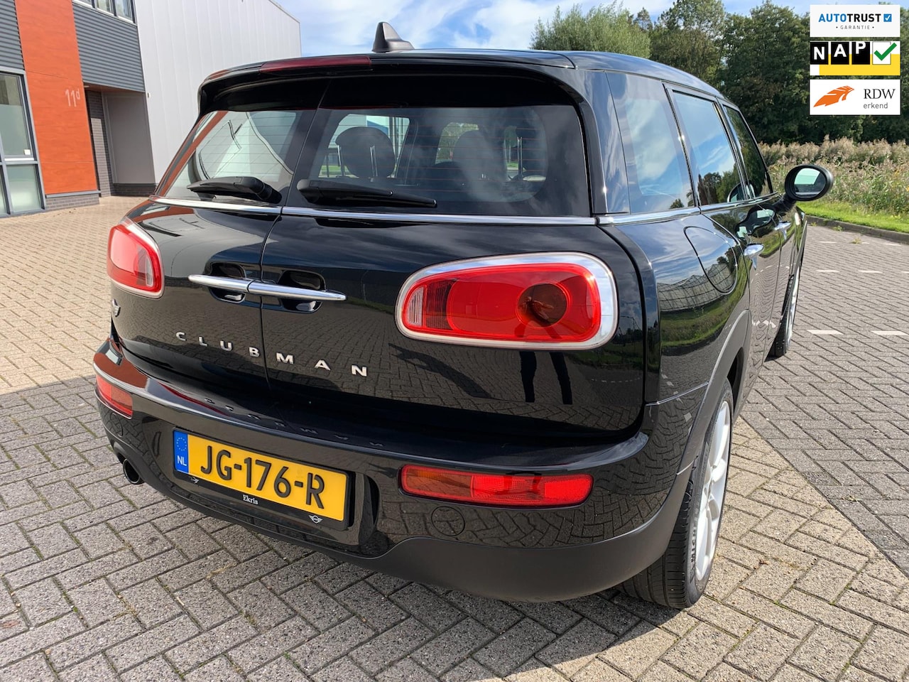 MINI Clubman - Mini 1.5 One Salt Black edition Facelift NL auto - AutoWereld.nl