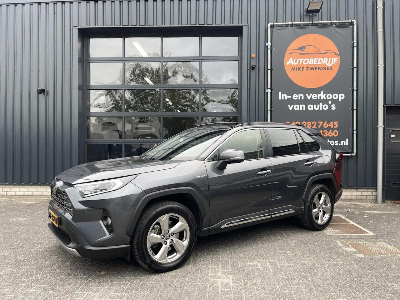 Toyota RAV4 - 2.5 Hybrid Executive PANORAMADAK|LEER|360 CAMERA|CARPLAY|ADAPTIEVE CRUISE|LED|STOELVERWARM - AutoWereld.nl