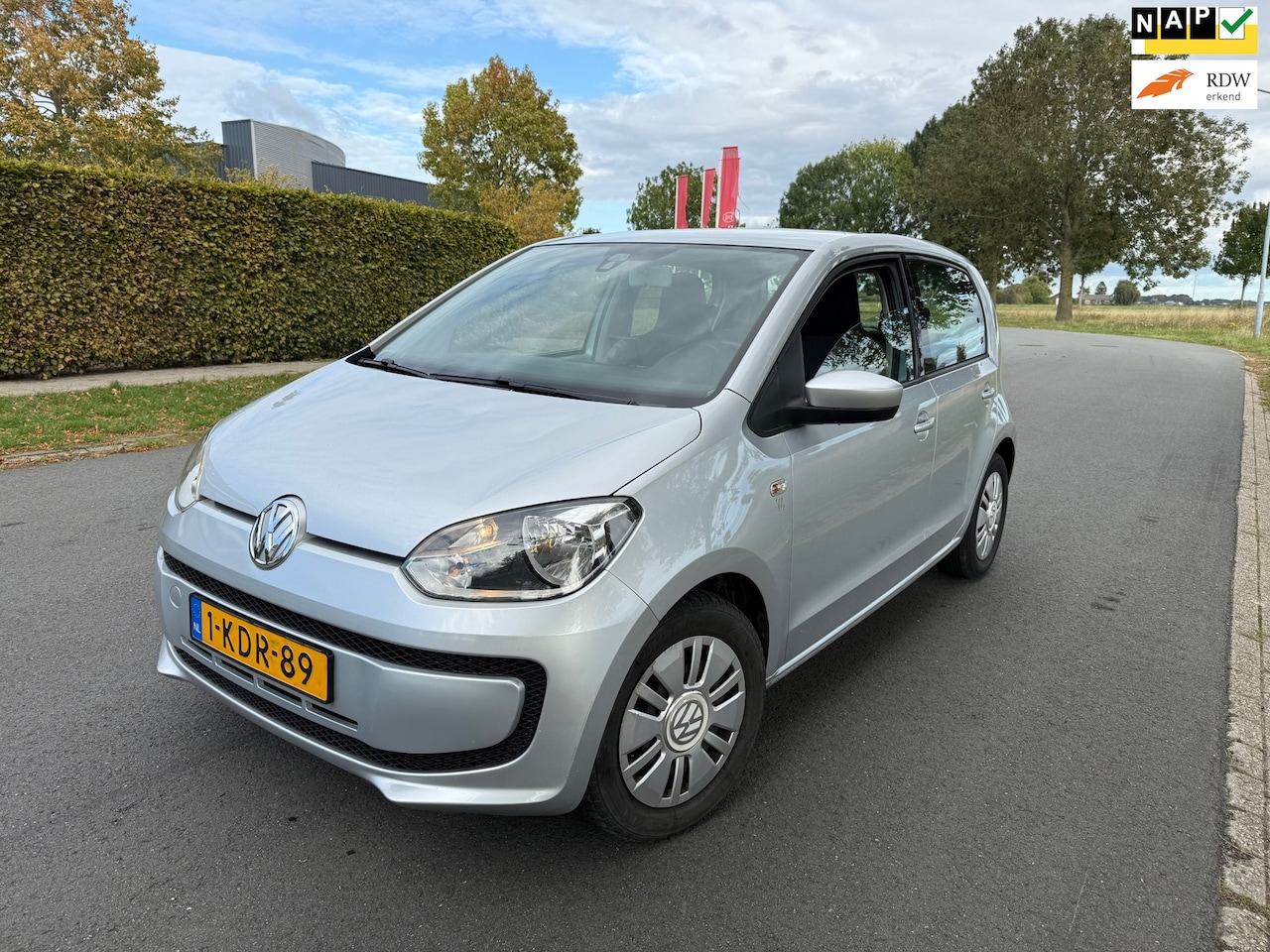 Volkswagen Up! - 1.0 move up! BlueMotion NAP/APK/AIRCO/NAVI - AutoWereld.nl