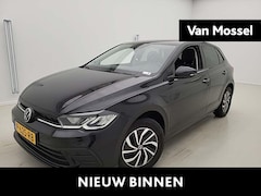 Volkswagen Polo - 1.0 TSI Life Business 95 PK | Automaat | Navigatie | Parkeersensoren | Stoelverwarming | L
