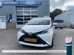 Toyota Aygo - 1.0 VVT-i 69pk 5D X-Play, camera, 15 inch, airco