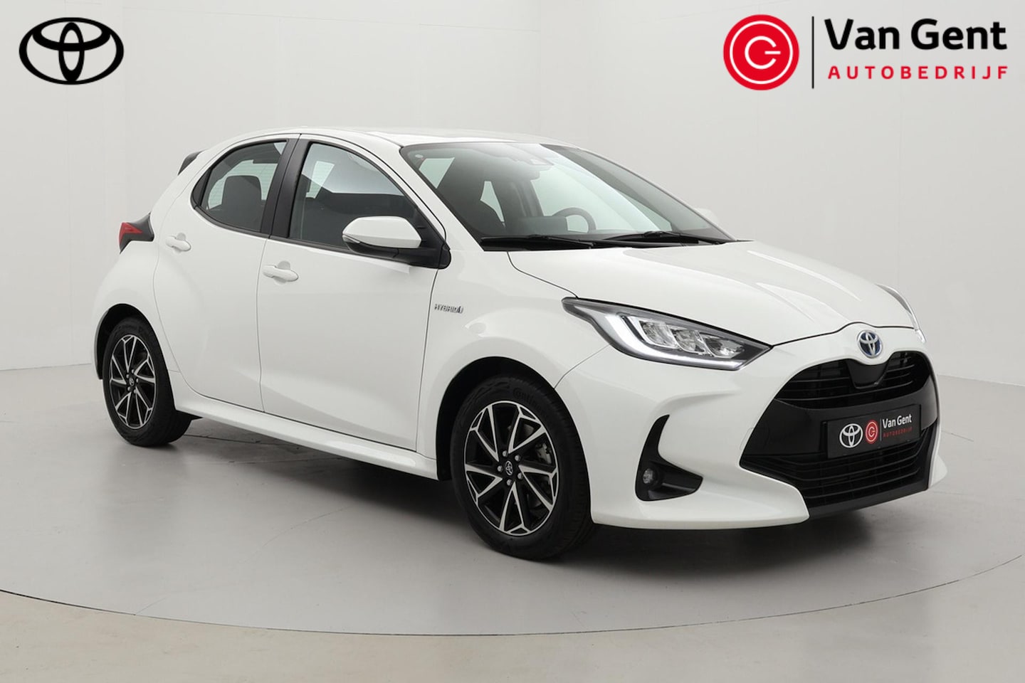 Toyota Yaris - 1.5 Hybrid Dynamic | Apple Carplay / Android Auto | Stoelverwarming | Keyless | Adaptive C - AutoWereld.nl