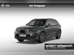 BMW iX1 - eDrive20 | M Sportpakket Pro | Travel Pack | Innovation Pack | Glazen panoramadak