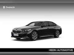 BMW 5-serie - 530e M-Sport | Nieuw Model | High Executive | Privacy Glass | Innovation Pack