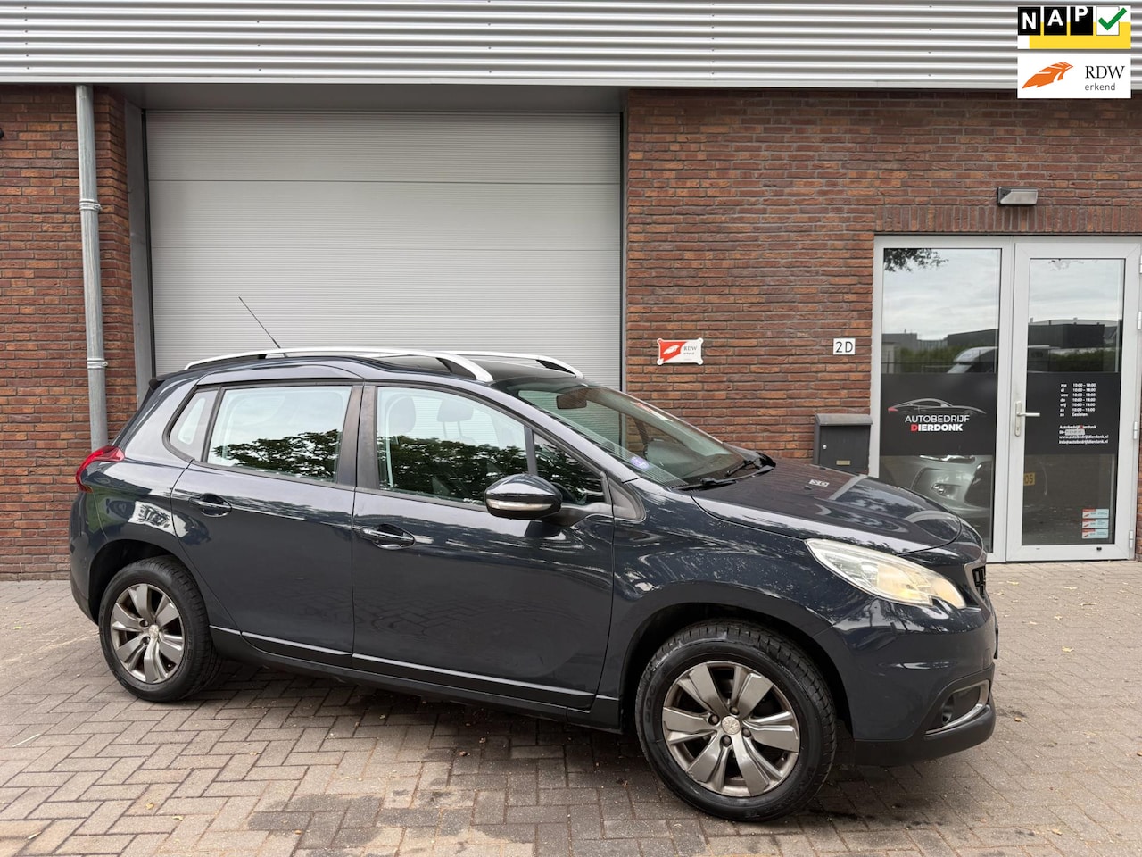 Peugeot 2008 - 1.2 PureTech |NAVI|AIRCO|NIEUWE APK|PANO - AutoWereld.nl