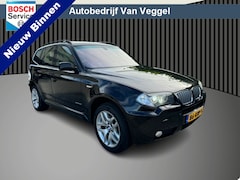 BMW X3 - xDrive25i High Executive pano, trekhaak, leer, xenon