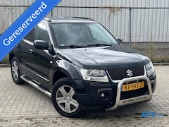 Suzuki Grand Vitara - 2.0-16V High Executive 4X4 Trekh. Leer