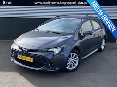 Toyota Corolla Touring Sports - Hybrid 140 Active Adaptieve cruise control, achteruitrij camera, ruime laadruimte, navigat