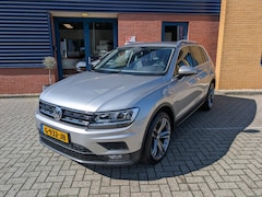 Volkswagen Tiguan - 1.5 TSI ACT CL AUTOMAAT, Stoelverw, AdapCruise, Trekhaak, Airco
