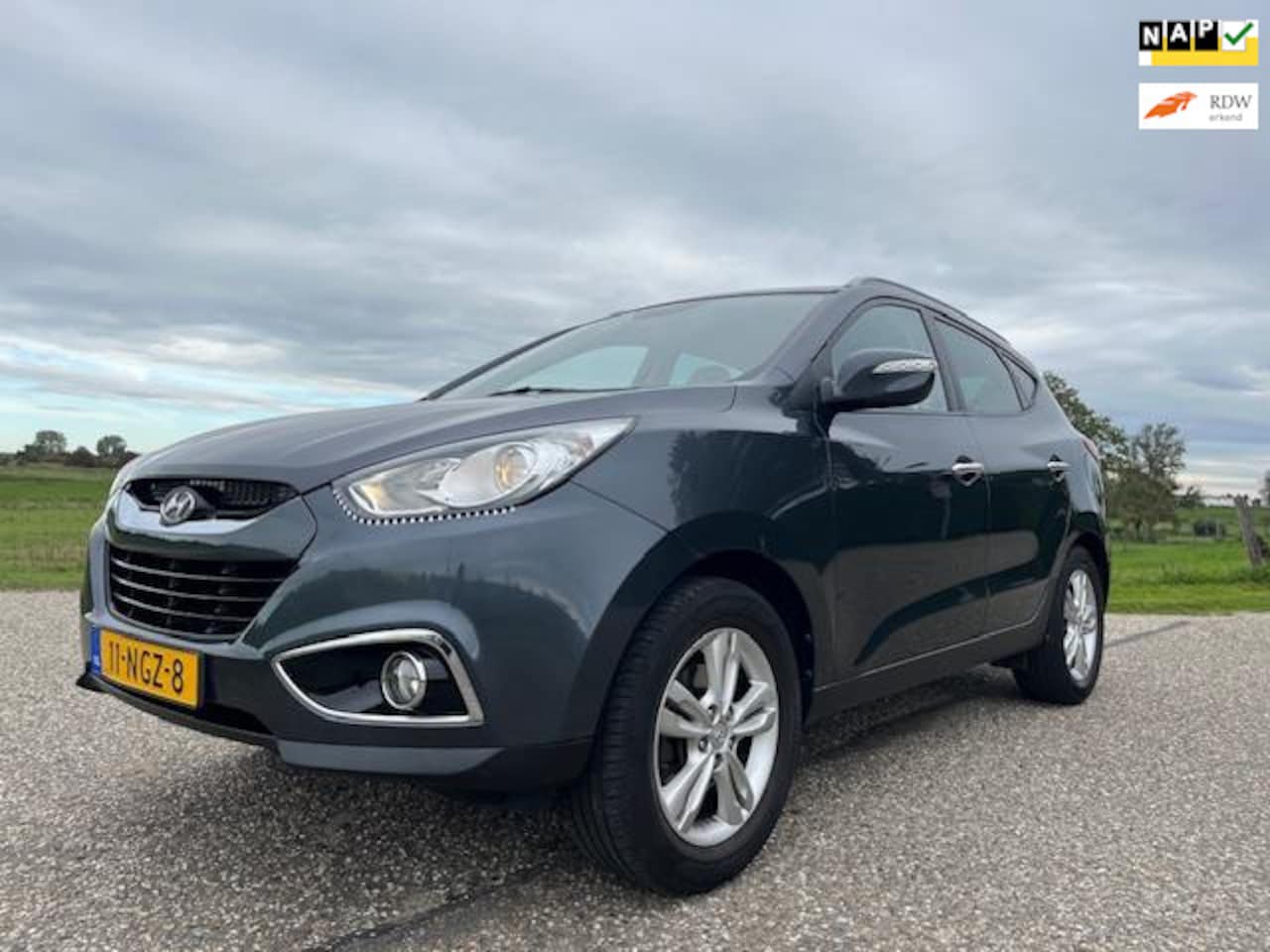 Hyundai ix35 - 2.0i Style Airco 155529 km nap bj 2010 zeer mooi boekjes aanwezig - AutoWereld.nl