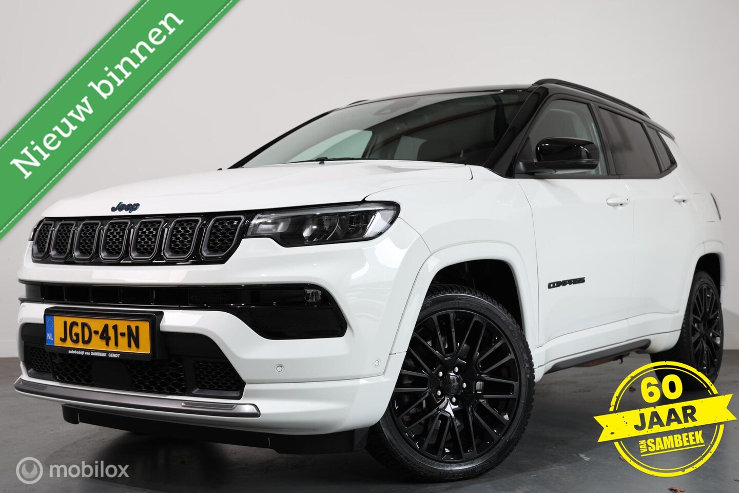 Jeep Compass - 4xe 240 Plug-in Hybrid Electric S - NAVI-CAMERA-LEER - AutoWereld.nl