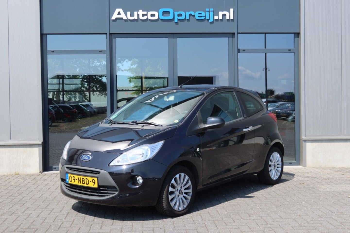 Ford Ka - 1.2 Titanium X  Airco, 16LM-Velgen, 1e eigenaar - AutoWereld.nl
