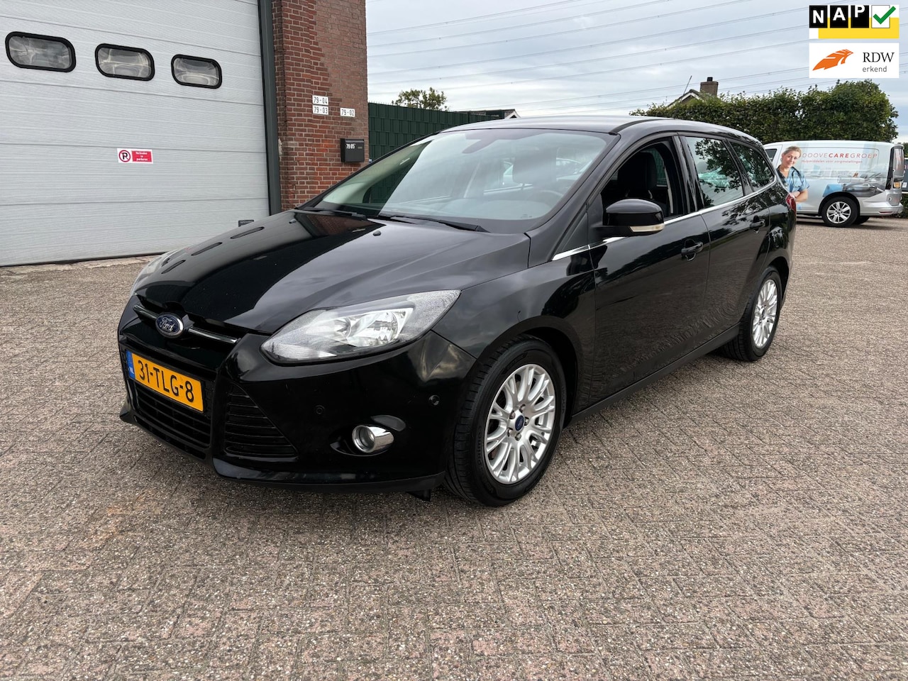 Ford Focus Wagon - 1.6 EcoBoost Lease Titanium Top Onderhouden Nette Auto! - AutoWereld.nl