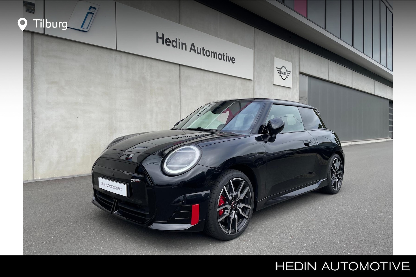 MINI John Cooper Works - Mini JCW L 54.2 kWh | Hamran Kardon | Panoramadak | Head-Up Display | Verwarmbare stoelen - AutoWereld.nl
