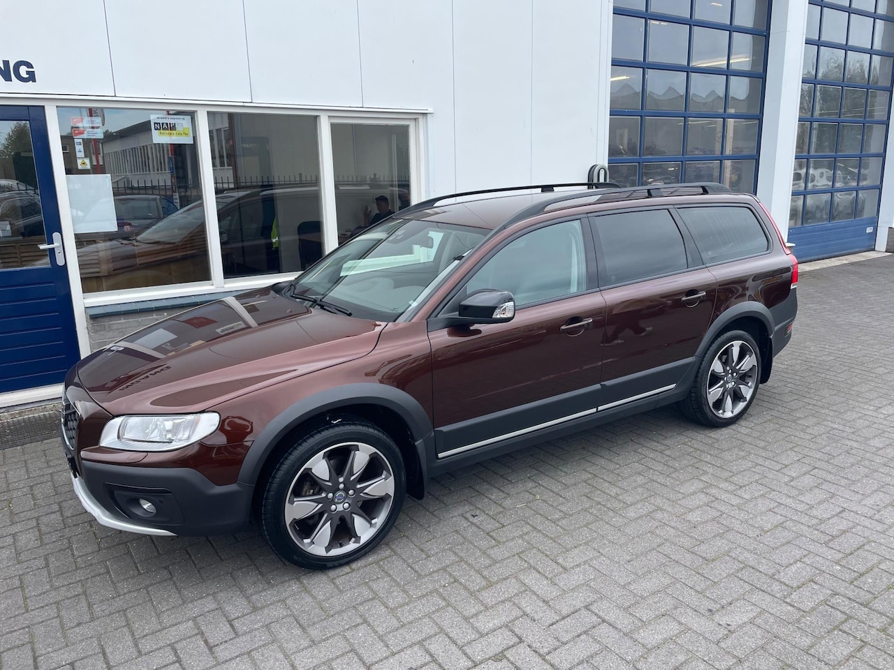 Volvo XC70 - 2.0 D4 FWD Inscription Edition 2.0 D4 FWD Inscription Edition - AutoWereld.nl