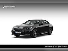 BMW i5 - Sedan i5 eDrive40 Sedan M-Sport Edition | Comfort Pack | Trekhaak | Panoramadak M-Sport Pr