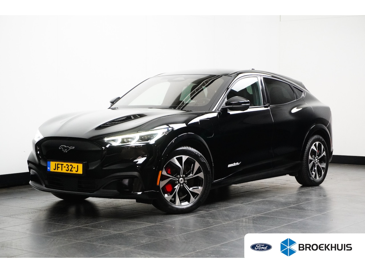 Ford Mustang Mach-E - Extended AWD 98 kWh | Pano-dak | B&O Audio | Memory stoel | 360 Camera | Technology pack+ - AutoWereld.nl