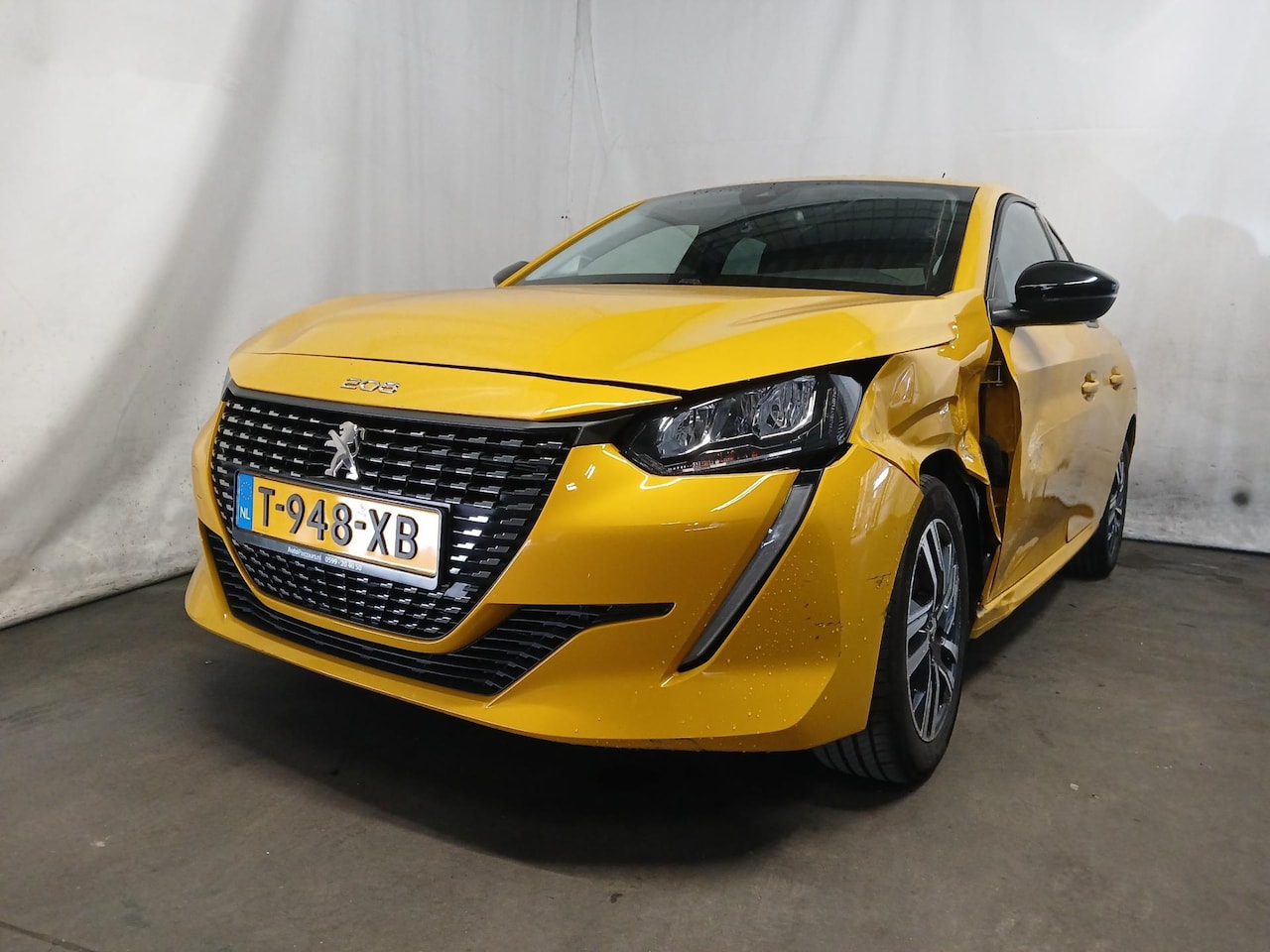 Peugeot 208 - 1.2 PureTech Allure Pack - Airco -Front / Linker Zijschade - WOK - AutoWereld.nl