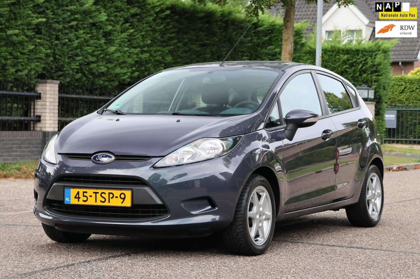 Ford Fiesta - 1.25 Trend | 1e EIGENAAR | AIRCO | TREKHAAK | NAP | ZEER MOOIE DEALER ONDERHOUDEN AUTO | - AutoWereld.nl