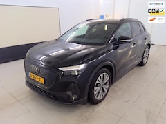 Audi Q4 e-tron - 40 S edition 77 kWh S-LINE l SONOS l RS-ZETELS l KEYLESS l COMFORT l SFEER