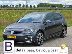 Volkswagen Golf - 1.4 TSI GTE /Dealer onderhouden/NL/Lage km/