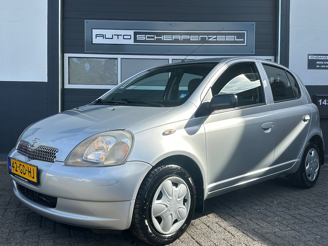 Toyota Yaris - 1.3-16V VVT-i Sol | AIRCO | 73dkm | NL AUTO | NAP | - AutoWereld.nl