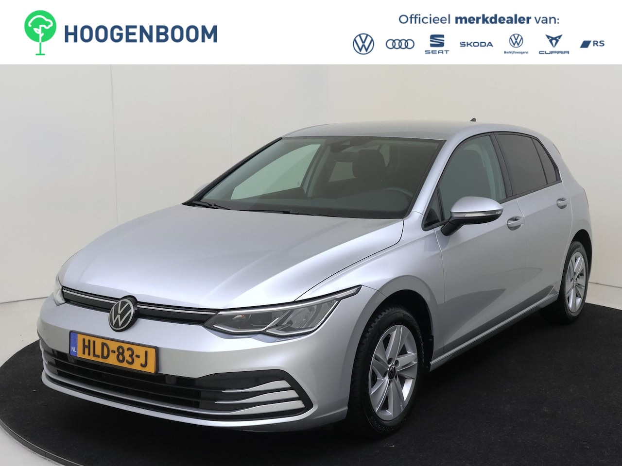 Volkswagen Golf - 1.5 eTSI Life | Achteruitrijcamera | Stoel- en stuurwielverwarming | Adaptieve cruise cont - AutoWereld.nl