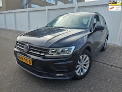 Volkswagen Tiguan - 1.4 TSI ACT Highline* Automaat* Stoelverw