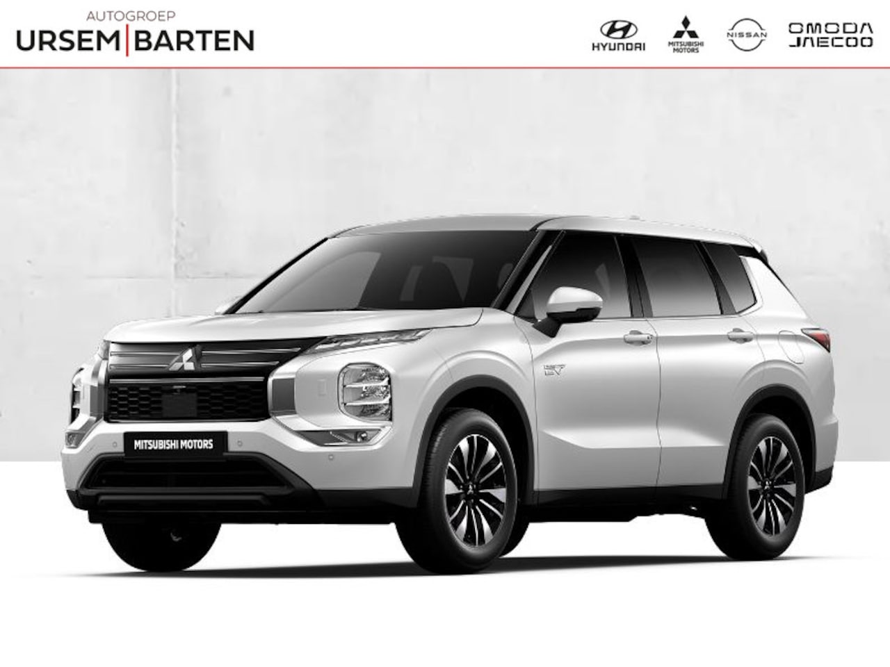 Mitsubishi Outlander - 2.4 PHEV Intense Van € 53.995,- voor € 49.930,- - AutoWereld.nl