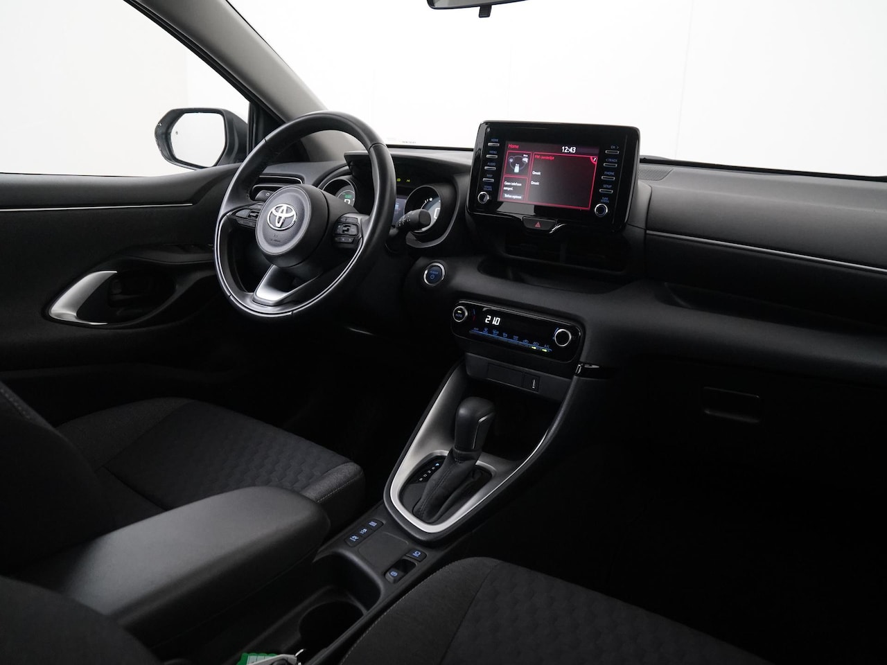 Toyota Yaris - 1.5 Hybrid Dynamic | All-in 393,- Private Lease | - AutoWereld.nl