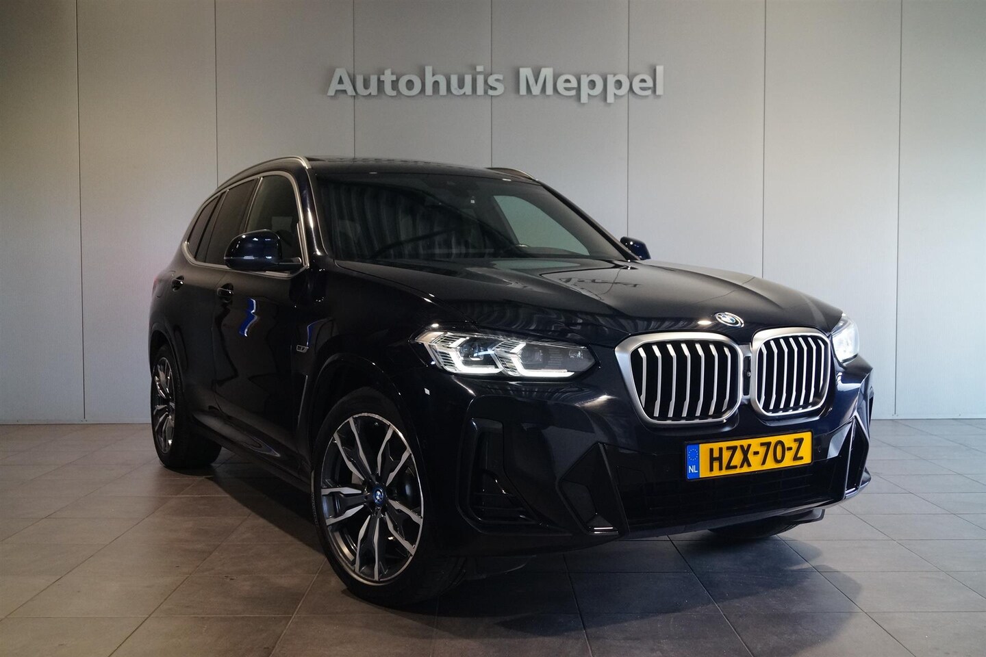 BMW X3 - xDrive30e M-Sport/// | H/K Sound | 360 camera | Head-up Display | Panoramadak | - AutoWereld.nl