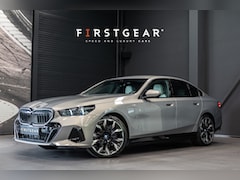 BMW 5-serie - 550e xDrive *M-Sport Pro / Bowers & Wilkins / HUD / Memory / Stoelventilatie