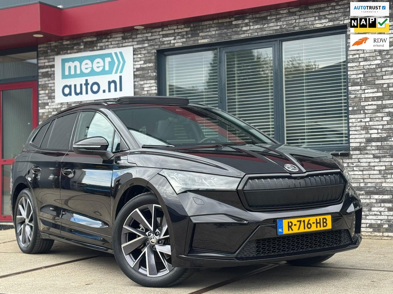 Skoda Enyaq iV - Sportline l SOH 90% l PANORAMA l VIRTUAL l CAMERA l ADAPT.CRUISE l KEYLESS l MATRIX l CARP - AutoWereld.nl