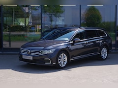 Volkswagen Passat Variant - 1.4 TSI PHEV GTE 218 PK BNS, Camera, Adap. Cruise Control, LED, Carplay